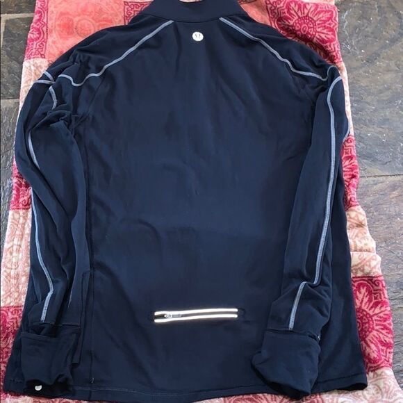 Lululemon  1/2 zip pullover reflector - Picture 4 of 10